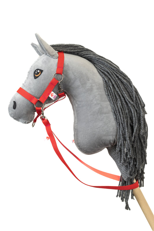 Červená ohlávka s otěží a zdobením pro hobby horse, ručně vyrobený doplněk JUHI.