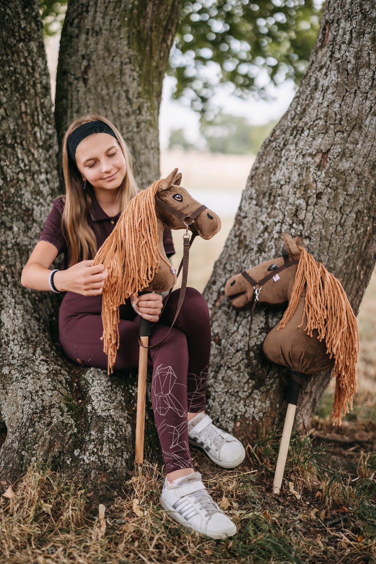 Chelsea - Light mane - Adult horse