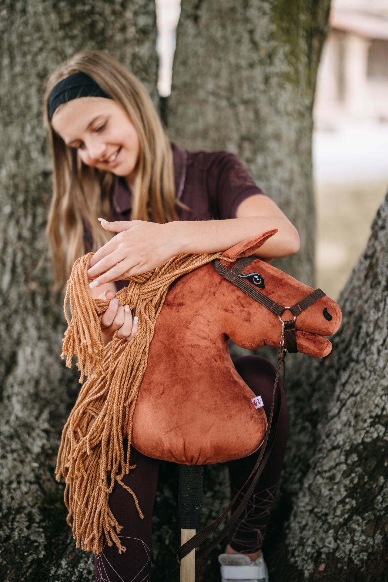 Terra - Light brown mane - Adult horse