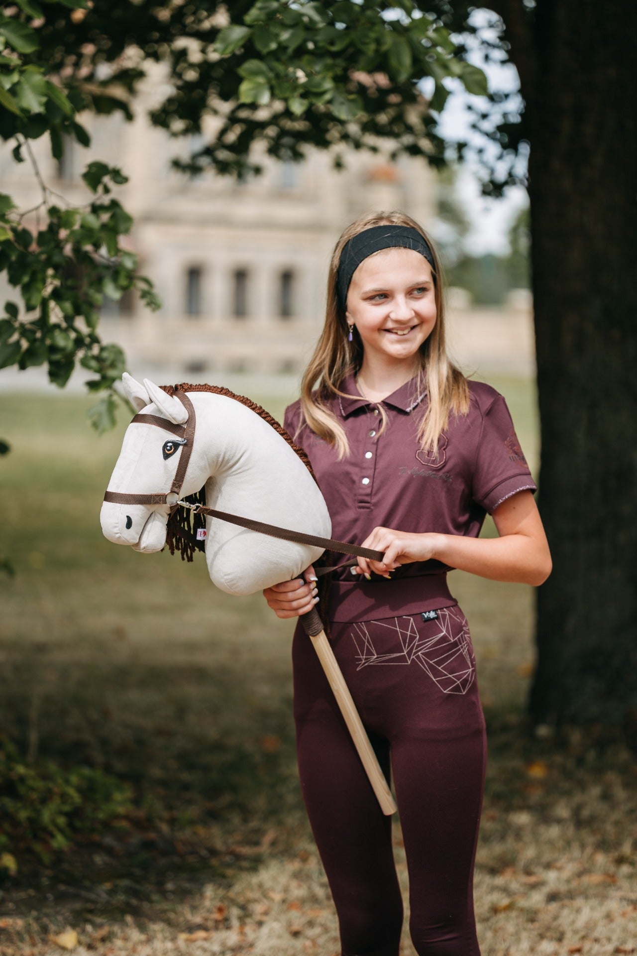 Cora - Dark brown mane - Adult horse