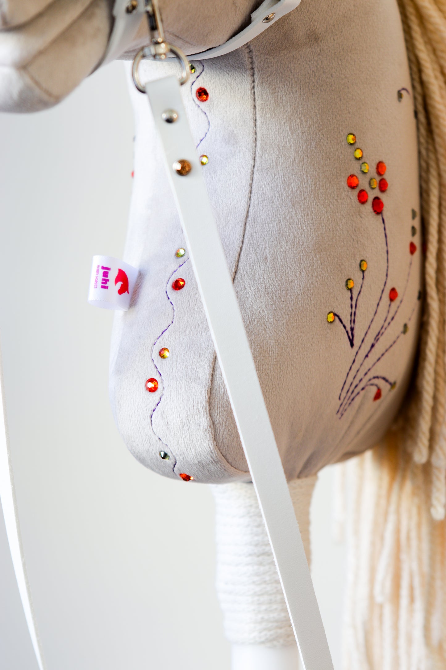 Vanilla Berry with Swarovski crystals - Adult horse